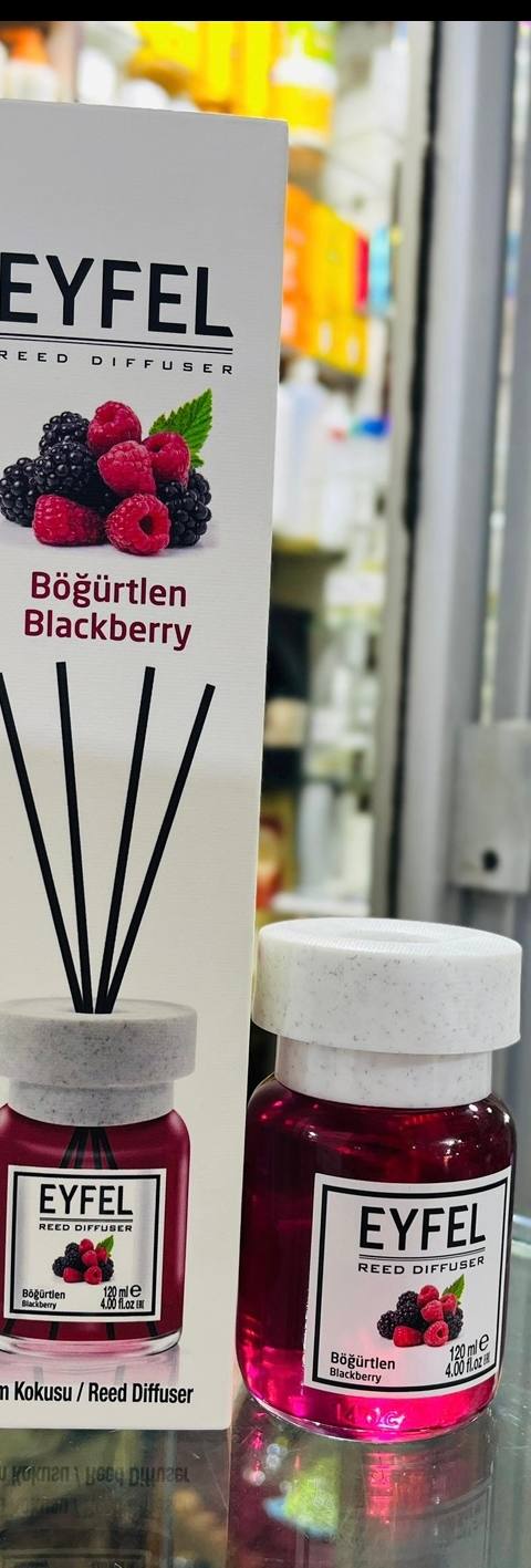 Eyfel Black Berry reed diffuser