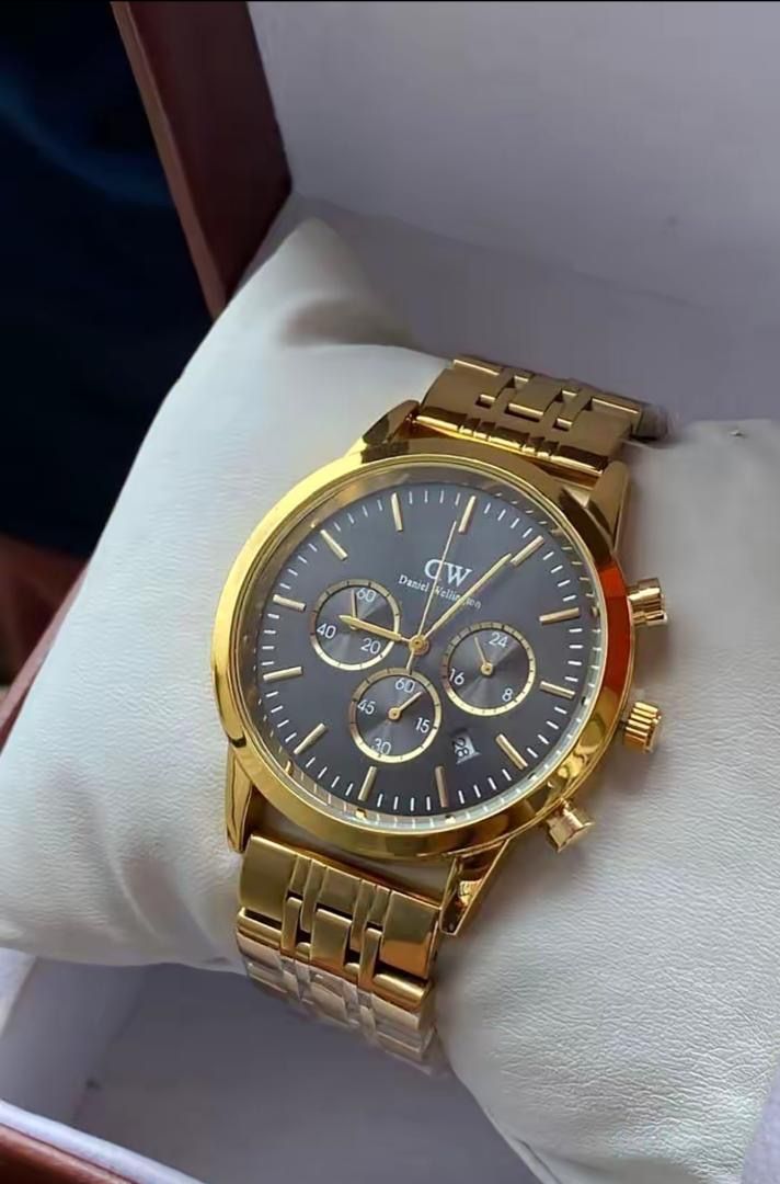 C W Daniel Wellington watch